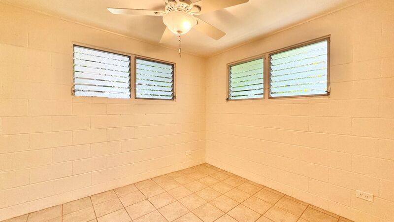 2 BEDROOM 1 BATH 1ST FLOOR UNIT WITH LARGE LANAI - KAPAHULU property image