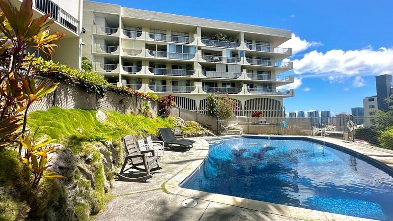 Rarely Avail Ka Hale Moi 2 BD/2 BA/1 PRKG loft-style, Washer/Dryer, Lanai w/AMAZING Views!! property image