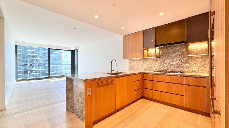 BRAND NEW STUNNING 1 BEDROOM PLUS DEN CONDO UNIT AT VICTORIA PLACE property image