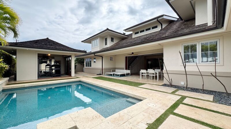 EXQUISITE KAHALA ESTATE IN EXCLUSIVE PUU PANINI NEIGHBORHOOD property image