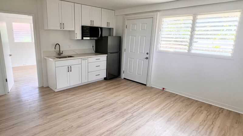 BEAUTIFULLY REMODELED 1 BEDROOM UNIT IN KANEOHE! property image