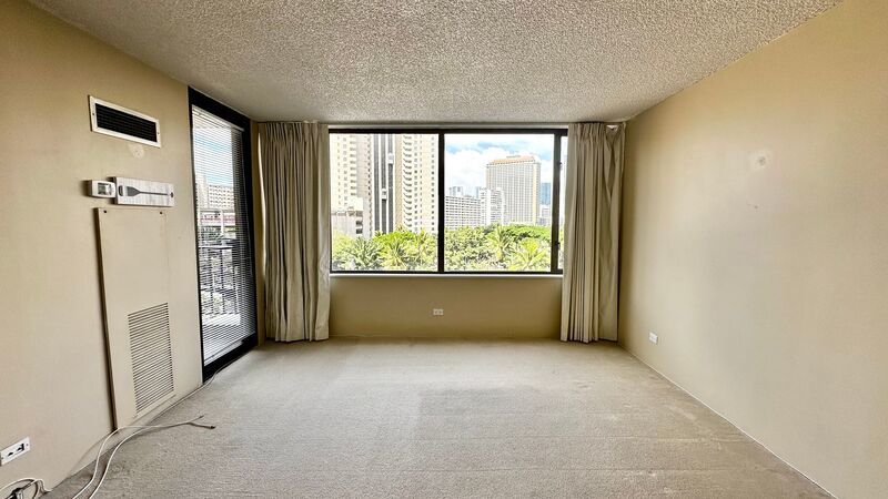 Chateau Waikiki AVAILABLE NOW - Pet Friendly, Washer/Dryer, Lanai, Central AC INCLUDED!! property image